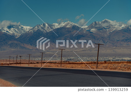 Road in high mountains in autumn, Kyrgyzstan 139913259