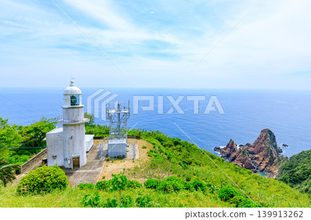 The southernmost point of Koshikijima Island: Tsurikakesaki Lighthouse in early summer, Satsumasendai City, Kagoshima Prefecture The southernmost point of Koshikijima Island: Tsurikakesaki Lighthouse in early summer, Satsumasendai City, Kagoshima Prefecture 139913262