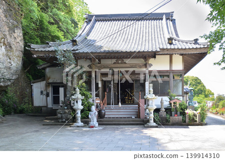 Sacred site: Tsurugakeyama Saifukuji Temple Sacred site: Tsurugakeyama Saifukuji Temple 139914310