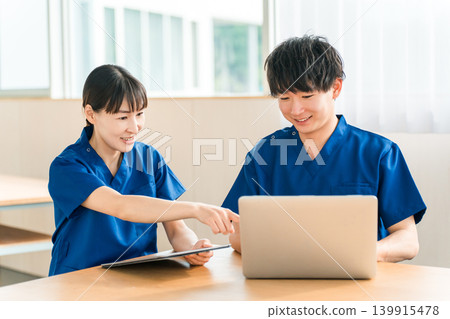 Young men and women including nurses, physiotherapists, caregivers, doctors and interns holding meetings, conferences and handovers 139915478