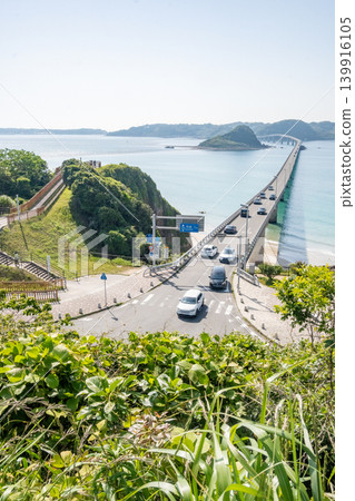 "Yamaguchi Prefecture" (May) [Tourist Destination] Tsunoshima Bridge as seen from Tsunoshima Observatory in Shimonoseki City, Yamaguchi Prefecture 139916105