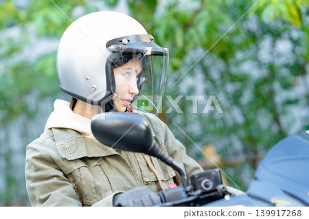 騎自行車的女人 騎自行車的女人 139917268
