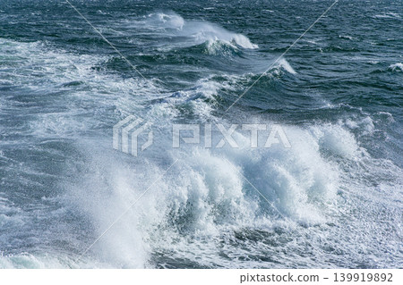 海浪飛濺,海上航線,航程 海浪飛濺,海上航線,航程 139919892