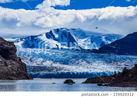 Photos of glaciers and mountains in Torres del Paine National Park 005 Photos of glaciers and mountains in Torres del Paine National Park 005 139920312