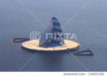 Kawasaki Artificial Island, Wind Tower (Tokyo Bay, photographed from an aircraft) Kawasaki Artificial Island, Wind Tower (Tokyo Bay, photographed from an aircraft) 139921092