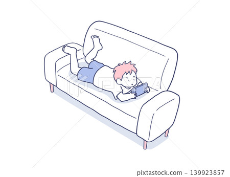 插圖描繪了一個男孩躺在沙發上玩遊戲。 插圖描繪了一個男孩躺在沙發上玩遊戲。 139923857