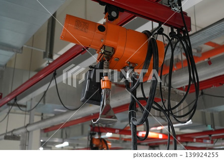 Hoist Hoist 139924255