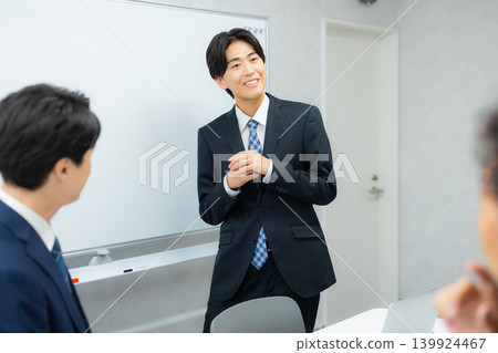 Business people having a meeting Business people having a meeting 139924467
