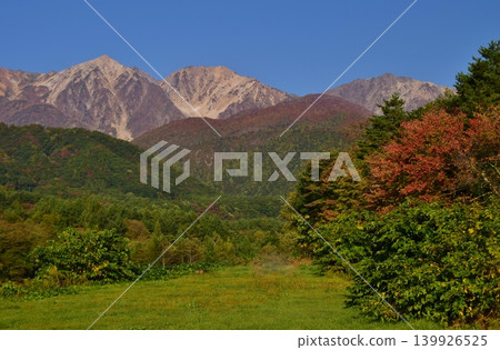 秋季白馬三峰景色 秋季白馬三峰景色 139926525