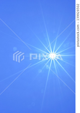 Blue sky and sun - Free space image (fixed shot) 139928502
