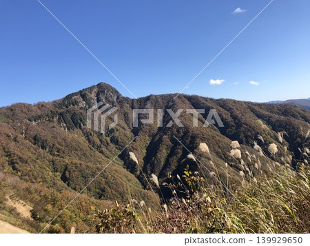 冠木山的秋天 139929650