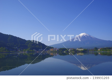 The majestic Mount Fuji viewed across Lake Kawaguchi The majestic Mount Fuji viewed across Lake Kawaguchi 139931203