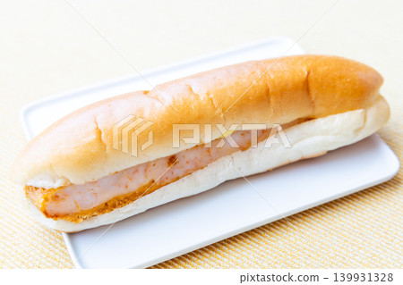 Delicious shrimp cutlet sandwich Delicious shrimp cutlet sandwich 139931328