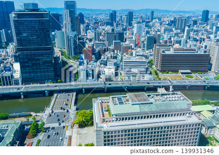 大阪市北區：大阪市府、北商業區及禦堂筋大道。 139931346