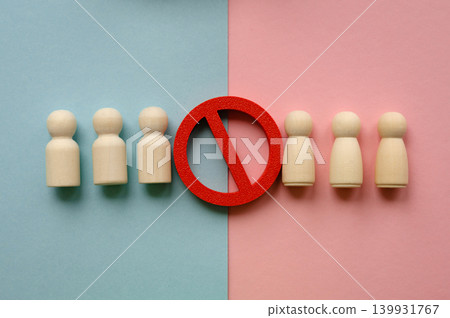 Human resources, conceptual background of gender conflict. Human resources conflict Human resources, conceptual background of gender conflict. Human resources conflict 139931767