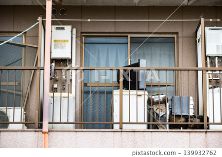One-room apartment trash room One-room apartment trash room 139932762