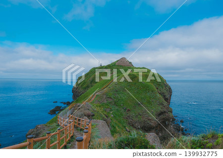 [Shakotan Peninsula] The scenery of Cape Kamui where you can enjoy the great nature of Hokkaido 139932775