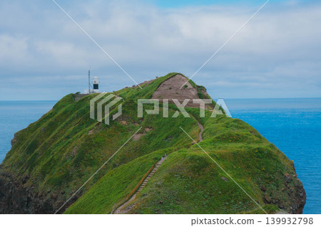 【積丹半島】神威岬的景色，讓您享受北海道壯麗的自然風光。 139932798
