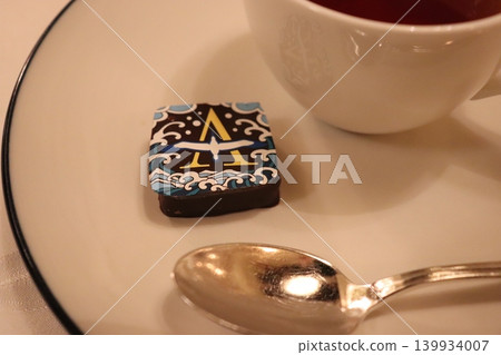 茶杯里佐以巧克力 茶杯里佐以巧克力 139934007