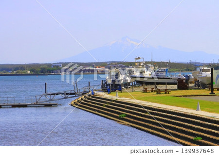 Lake Jusan and Port (Goshogawara City, Aomori Prefecture) 139937648