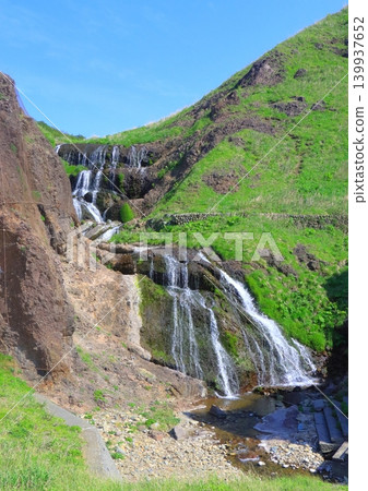 Nanatsu Falls (National Route 339, Nakadomari Town, Aomori Prefecture, vertical composition) Nanatsu Falls (National Route 339, Nakadomari Town, Aomori Prefecture, vertical composition) 139937652