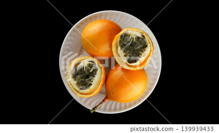 Passion fruit maracuja granadilla 139939433