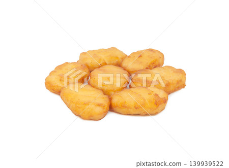 Chicken nuggets [white background/clipping] 139939522