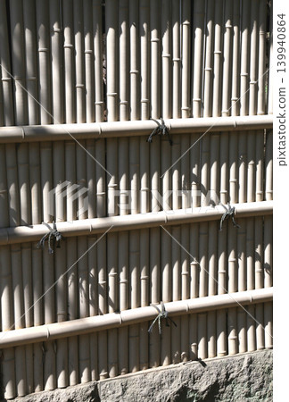 Bamboo fence 139940864