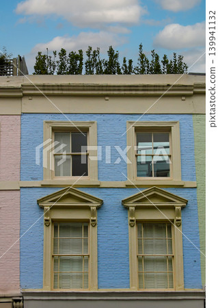 Retro Victorian London house Retro Victorian London house 139941132