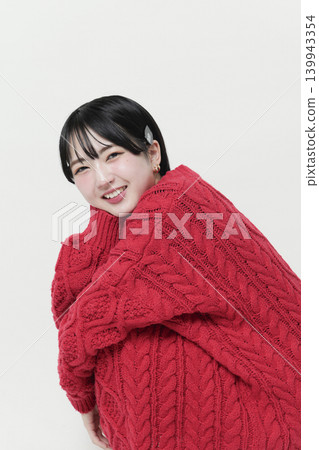 一位二十多歲、魅力四射的年輕女性的肖像 一位二十多歲、魅力四射的年輕女性的肖像 139943354