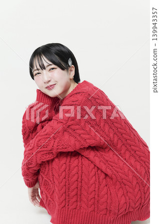 一位二十多歲、魅力四射的年輕女性的肖像 一位二十多歲、魅力四射的年輕女性的肖像 139943357