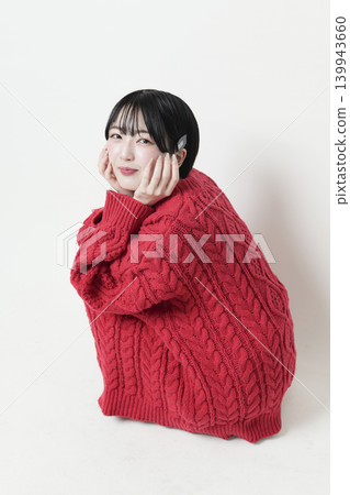 一位二十多歲、魅力四射的年輕女性的肖像 一位二十多歲、魅力四射的年輕女性的肖像 139943660