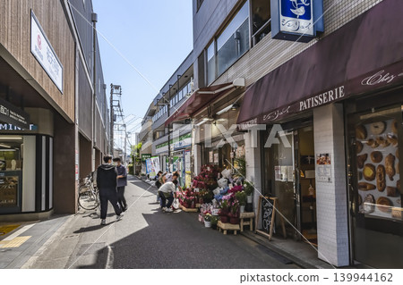東京目黑區都會風景：祐天寺站商店街 139944162