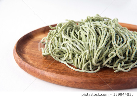 Chinese noodles with seaweed Chinese noodles with seaweed 139944833