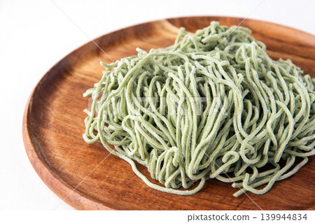 Chinese noodles with seaweed Chinese noodles with seaweed 139944834