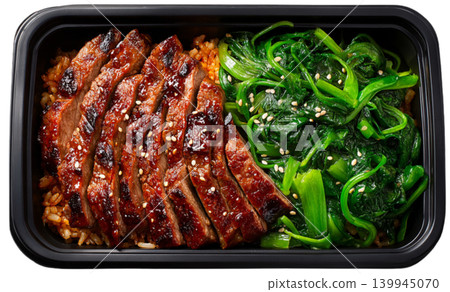 lunch box lunch box 139945070