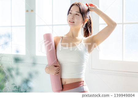 Young lady to fit Young lady to fit 139949804