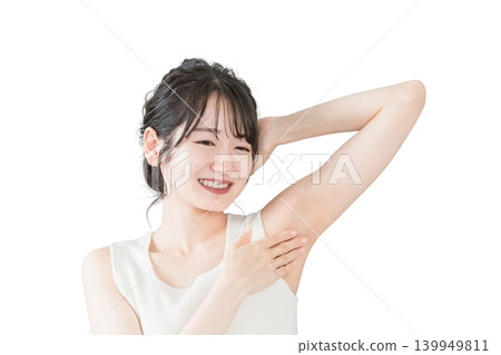 Hair removal, deodorant image of a smiling Asian woman 139949811