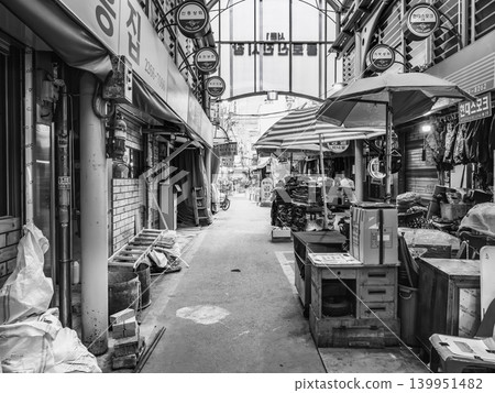 韓國當地市場照片(黑白照片) 韓國當地市場照片(黑白照片) 139951482