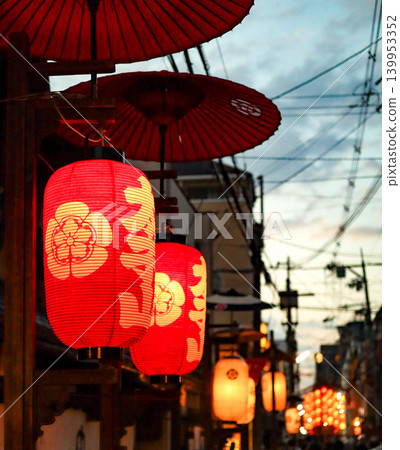 Gion Festival red lanterns (photo) Gion Festival red lanterns (photo) 139953352
