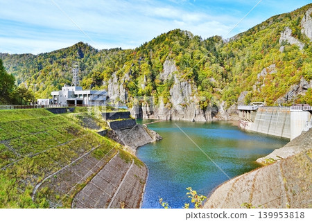 豐平峽大壩的壯麗景色 豐平峽大壩的壯麗景色 139953818