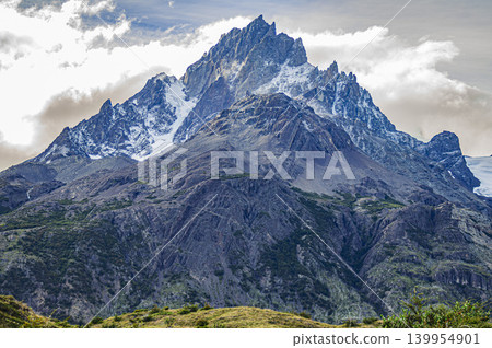 Mountain photos of Torres del Paine National Park 014 Mountain photos of Torres del Paine National Park 014 139954901