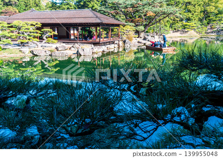 【特別風景名勝】栗林庭園:晚秋景色 - 南湖、菊月亭和日本船 6 - 香川縣高松市 【特別風景名勝】栗林庭園:晚秋景色 - 南湖、菊月亭和日本船 6 - 香川縣高松市 139955048