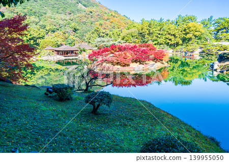 【特別風景名勝】栗林庭園:晚秋景色 - 南湖、菊月亭和日本船 5 - 香川縣高松市 【特別風景名勝】栗林庭園:晚秋景色 - 南湖、菊月亭和日本船 5 - 香川縣高松市 139955050