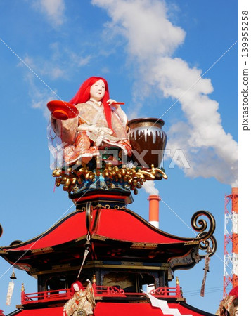 The Kasaboko float of the Myoken Festival: The Red-Haired Shōjō (Yatsushiro City, Kumamoto Prefecture) The Kasaboko float of the Myoken Festival: The Red-Haired Shōjō (Yatsushiro City, Kumamoto Prefecture) 139955258