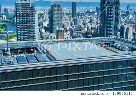 大阪市中央區一棟高樓大廈的緊急起降區 大阪市中央區一棟高樓大廈的緊急起降區 139956115