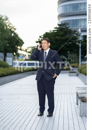 A businessman to call A businessman to call 139956654
