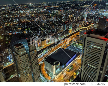 Nighttime cityscapes of major cities and trails of light from urban expressways (Yokohama, Tokyo, Osaka) Nighttime cityscapes of major cities and trails of light from urban expressways (Yokohama, Tokyo, Osaka) 139956707