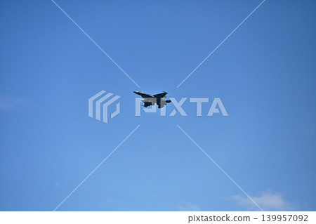 A spectacular air show! F-2 fighter jets that protect the nation. A spectacular air show! F-2 fighter jets that protect the nation. 139957092