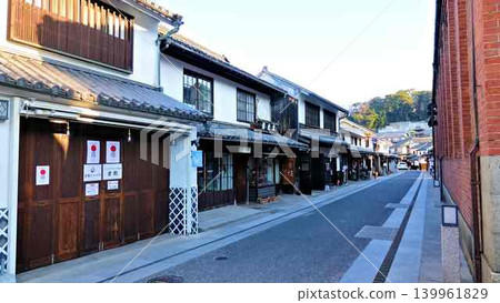 The old townscape of Kurashiki in the early morning The old townscape of Kurashiki in the early morning 139961829